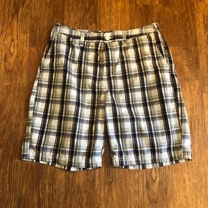 Men’s Croft and Barrow Plaid Shorts Size 32 Waist